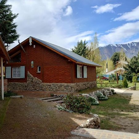 Cabanas Pyracantha Esquel Kültér fotó
