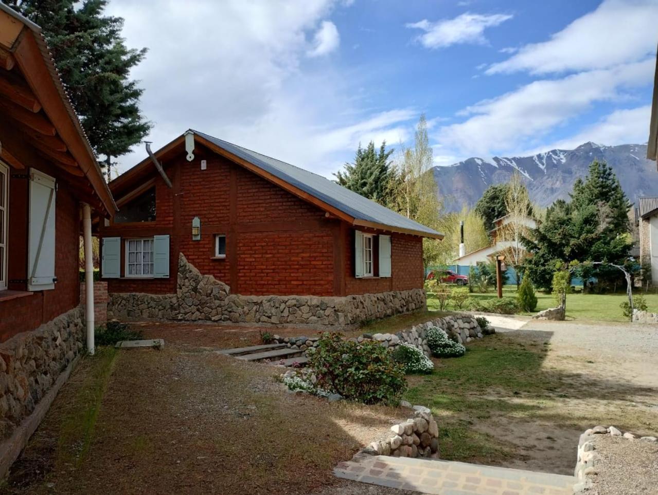 Cabanas Pyracantha Esquel Kültér fotó